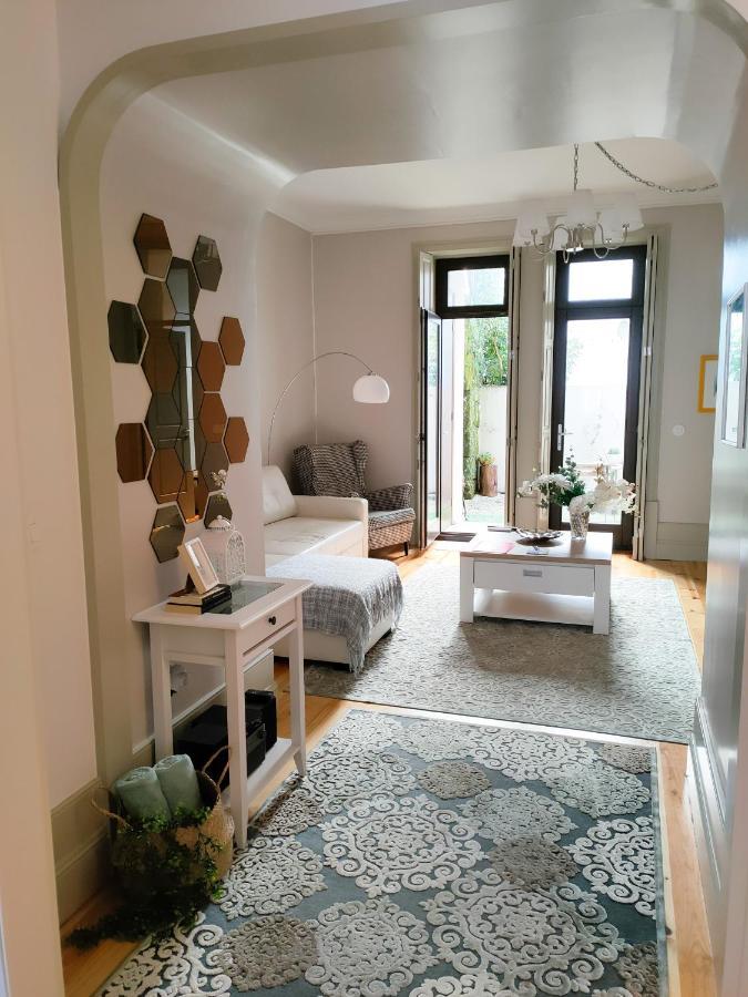 Porto Historic - Apartment With Private Patio ภายนอก รูปภาพ